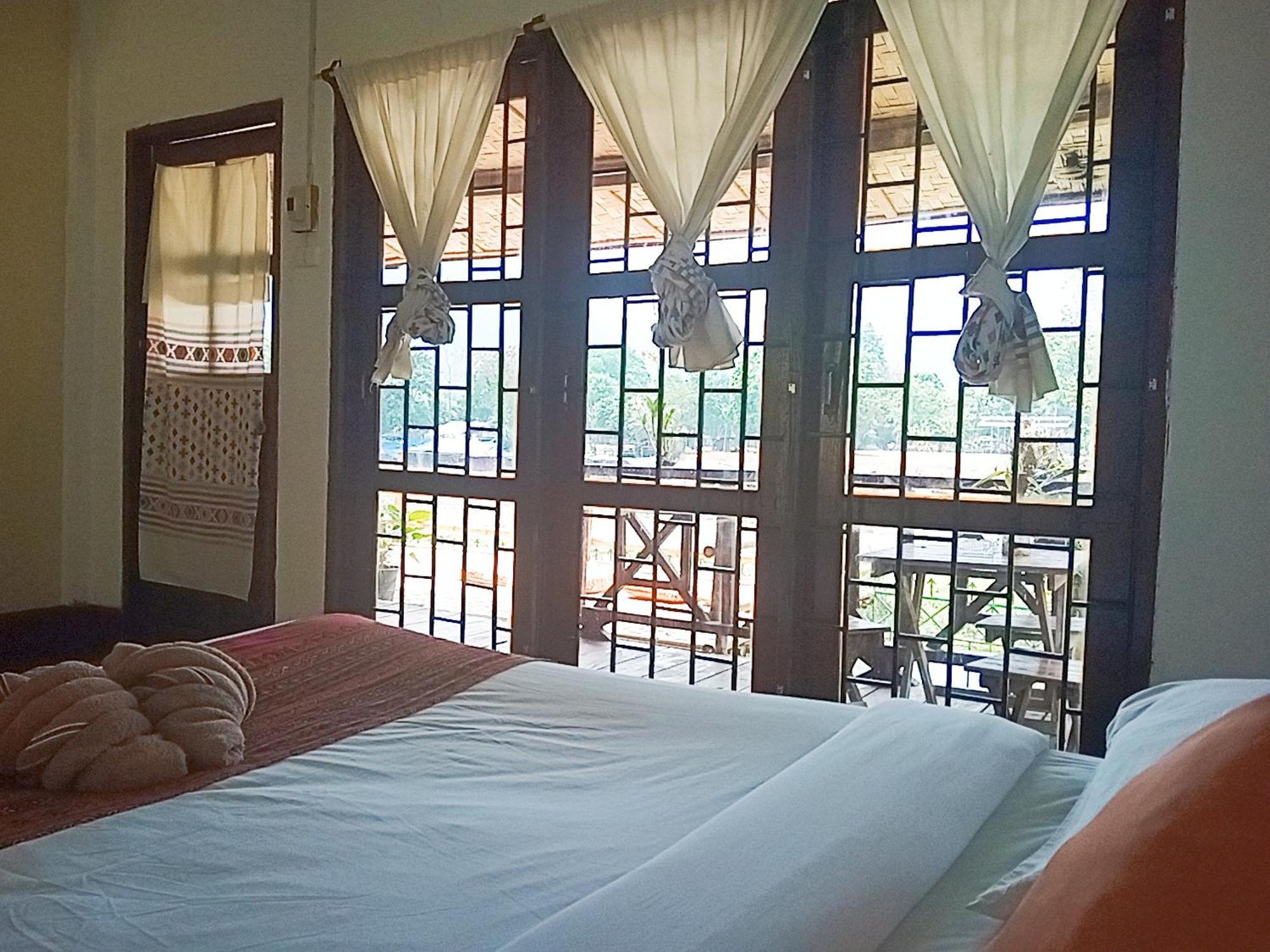 Vangvieng Ruby'Homestay Vang Vieng Dış mekan fotoğraf