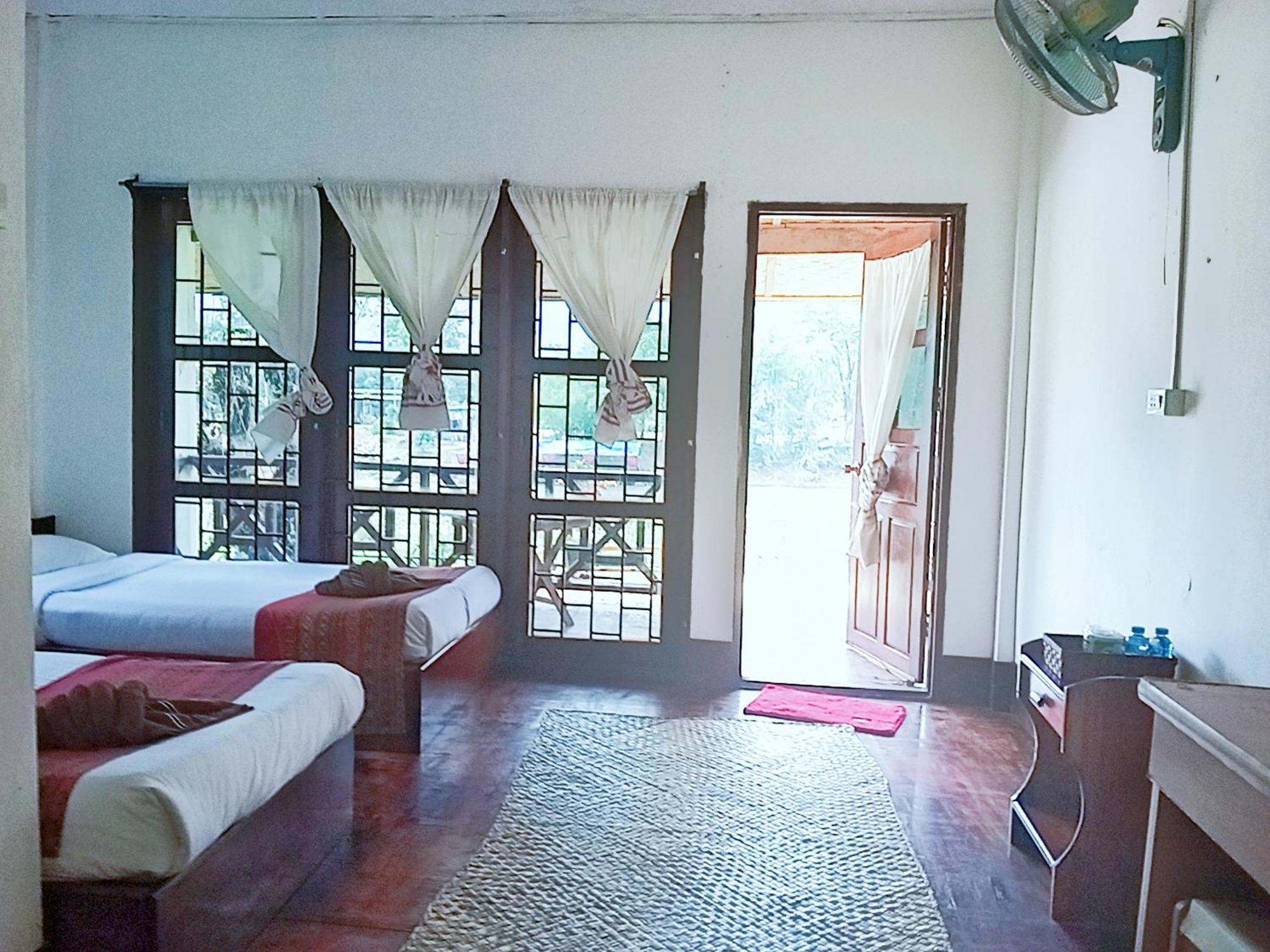 Vangvieng Ruby'Homestay Vang Vieng Dış mekan fotoğraf