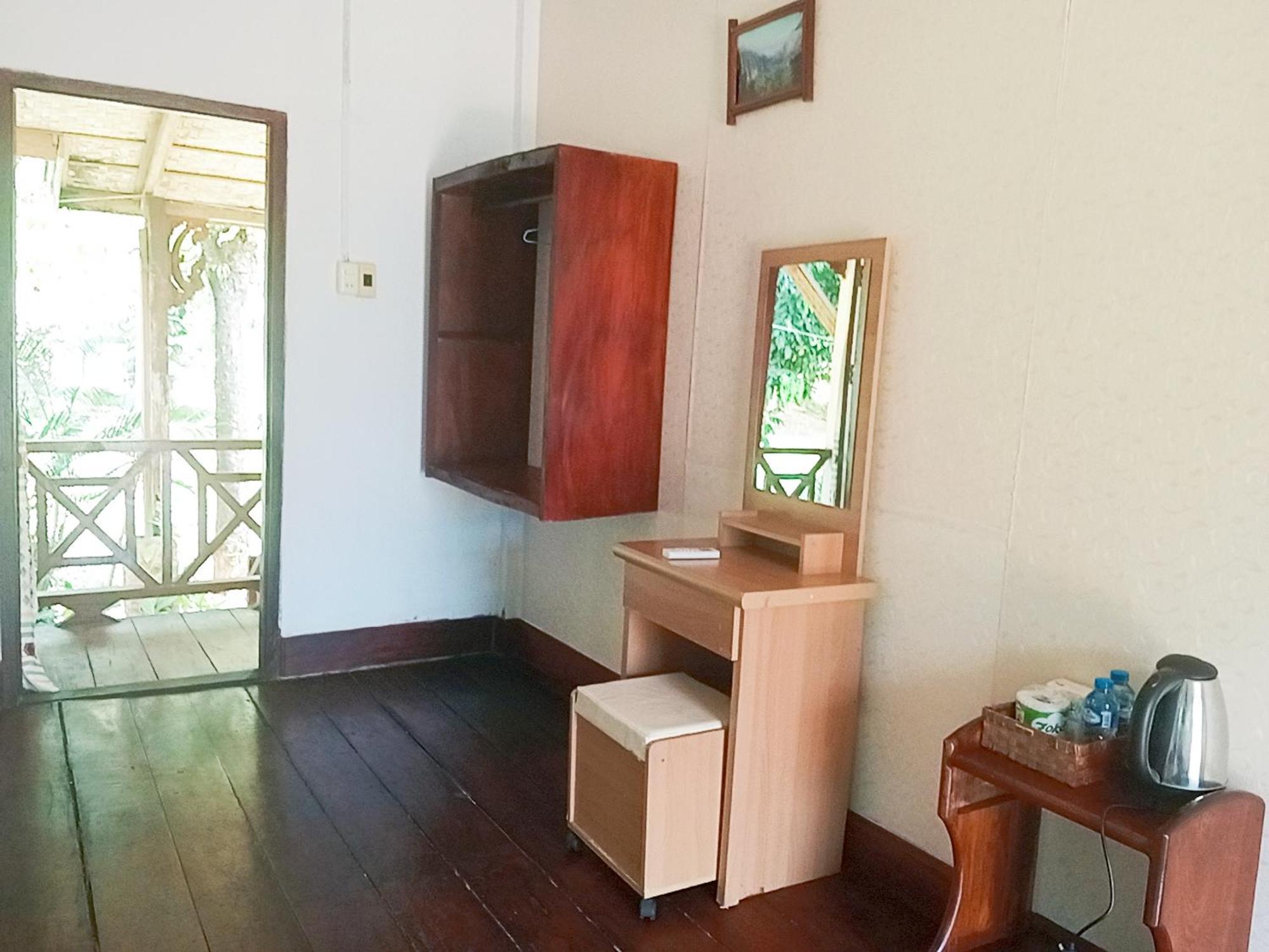 Vangvieng Ruby'Homestay Vang Vieng Dış mekan fotoğraf