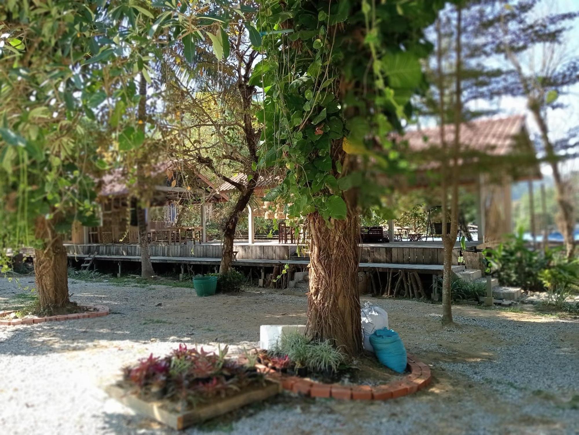 Vangvieng Ruby'Homestay Vang Vieng Dış mekan fotoğraf