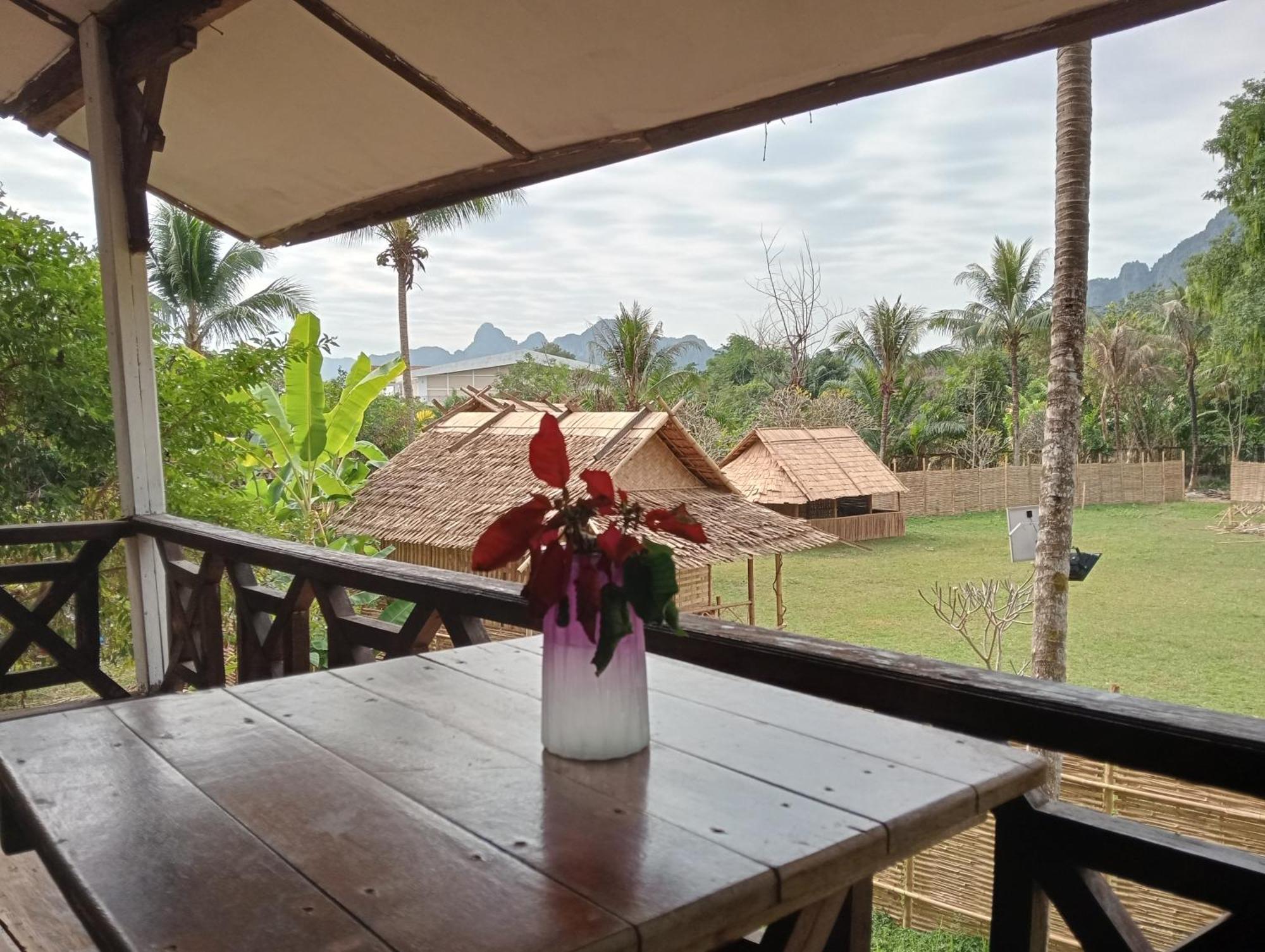 Vangvieng Ruby'Homestay Vang Vieng Dış mekan fotoğraf